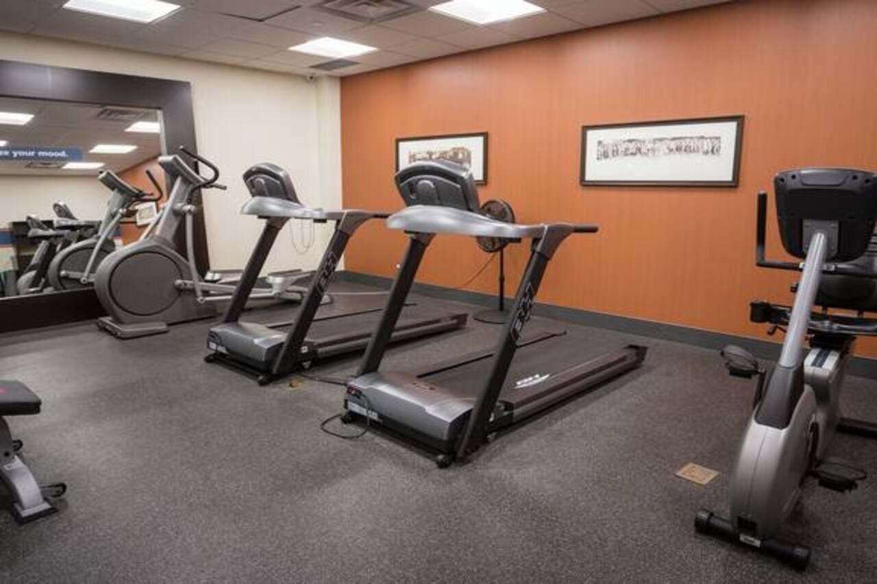 Hampton Inn By Hilton Elliot Lake Ontario Canada Exterior photo